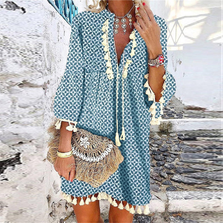 Boho-Kleid für Damen – Mit V-Ausschnitt-Design und kurzer Länge 1