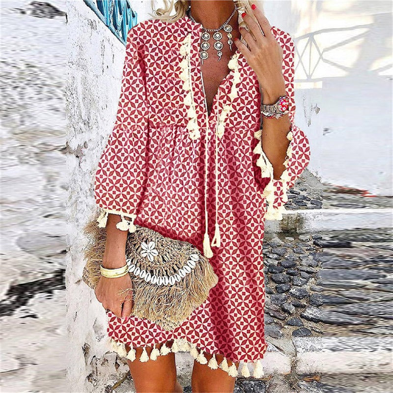 Boho-Kleid für Damen – Mit V-Ausschnitt-Design und kurzer Länge 3