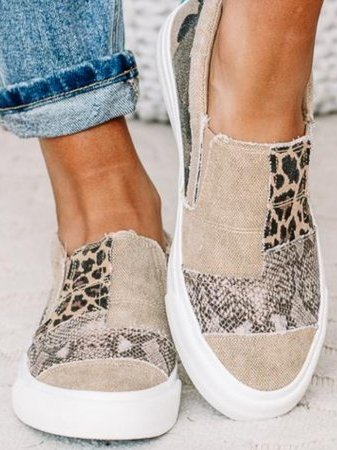 Damenschuhe mit Tiermuster aus Segeltuch | Slip-on