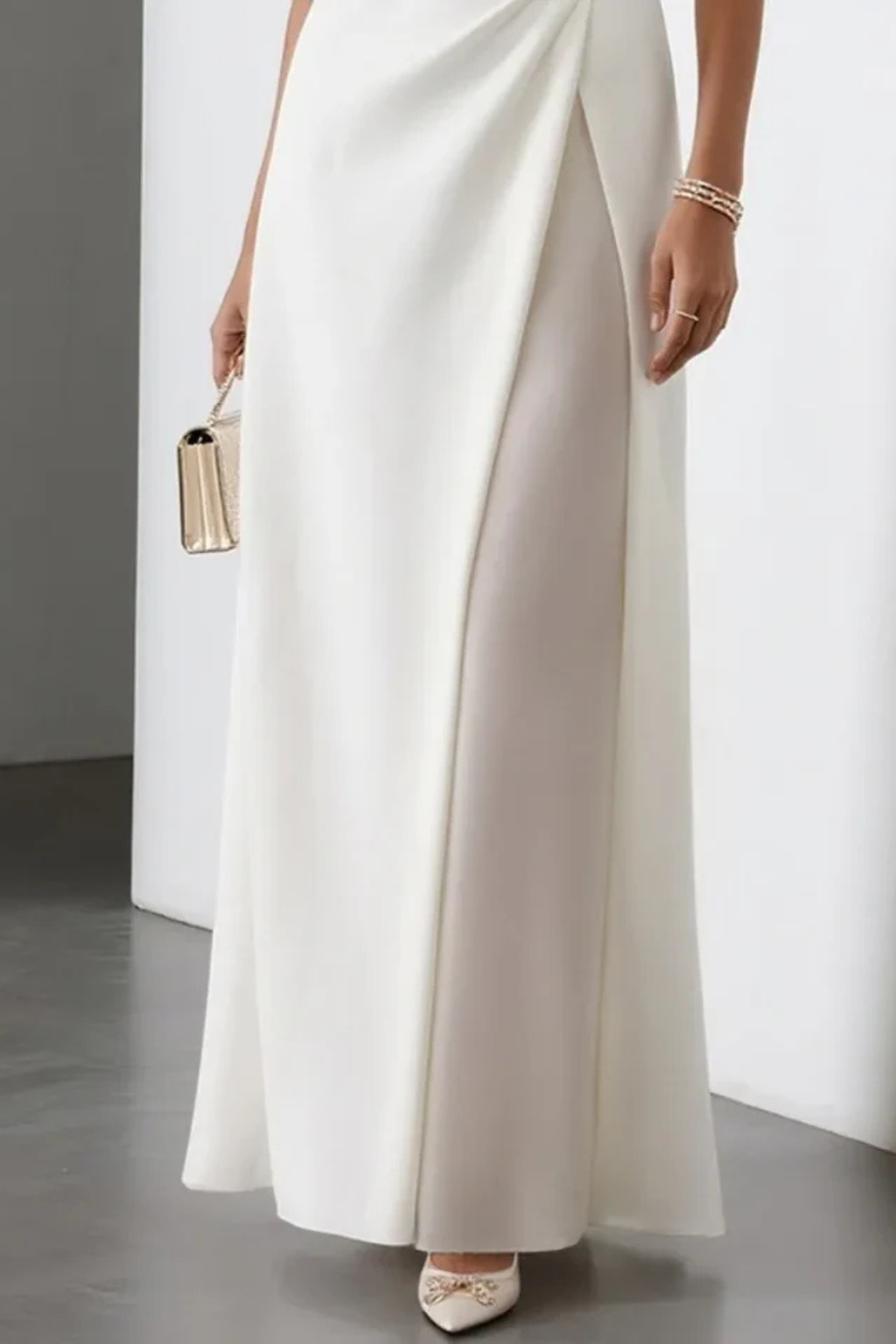 Drapiertes_Maxikleid_fur_Damen_Aermellos_mit_Taillenraffung_3