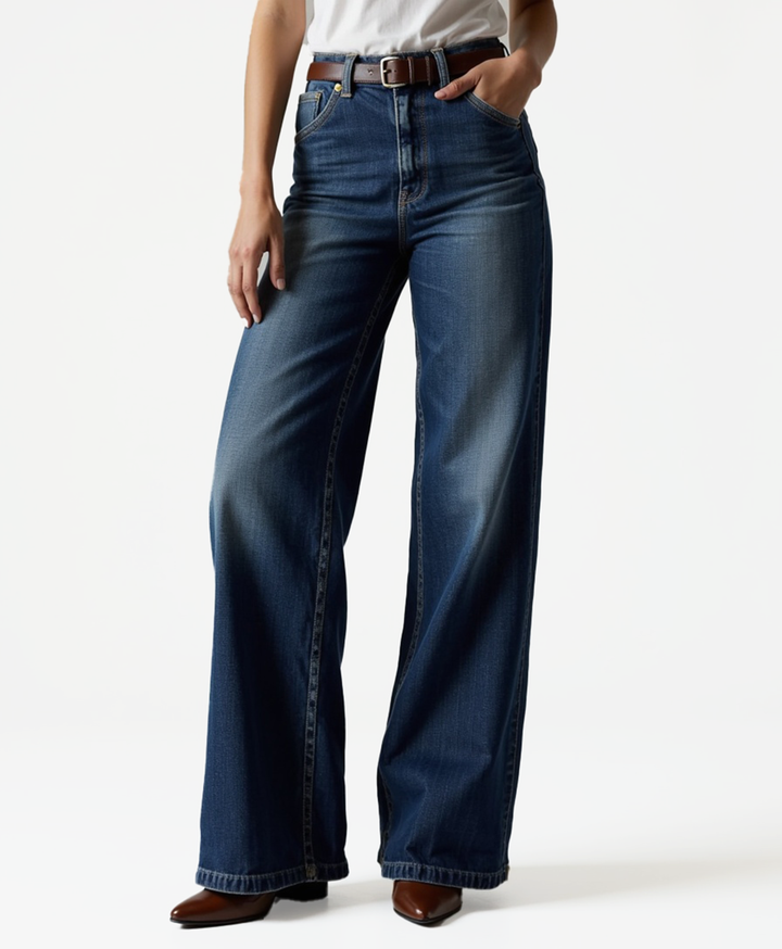 Frauen Jeans im Relaxed Fit mit weitem Bein und aus Denim
