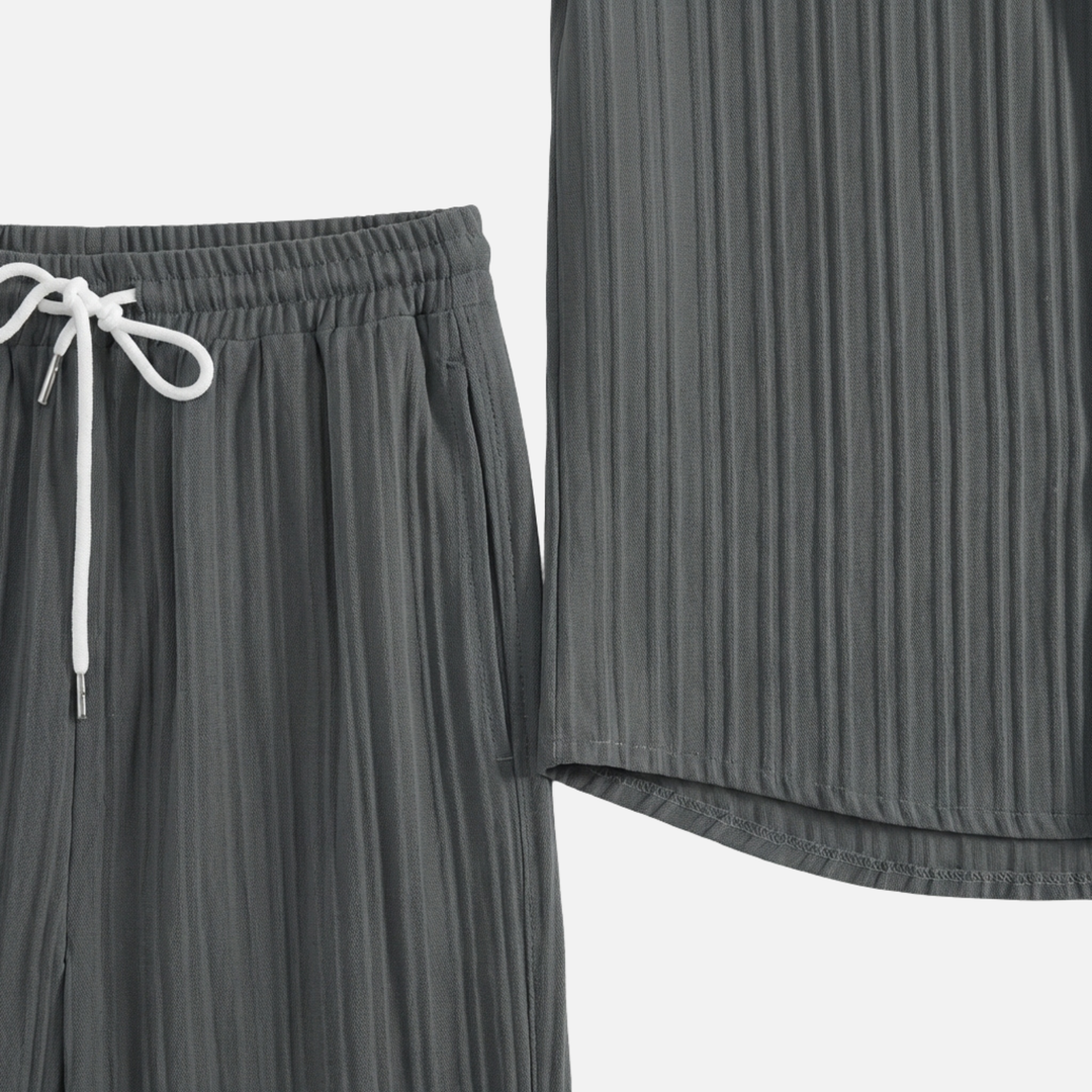 Gestreiftes Kurzarmhemd mit Stehkragen und Hose mit Kordelzug für Herren