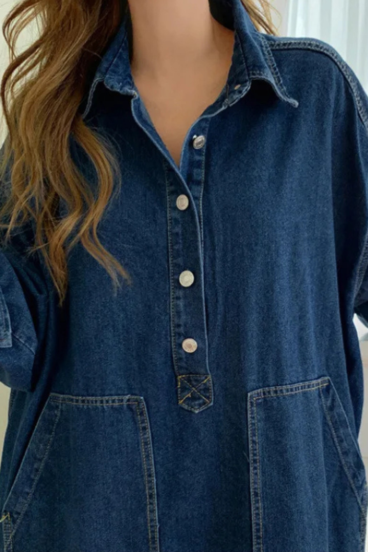 Jeans_Maxikleid_fur_Damen_Oversized_mit_Kragen_und_Taschen_3
