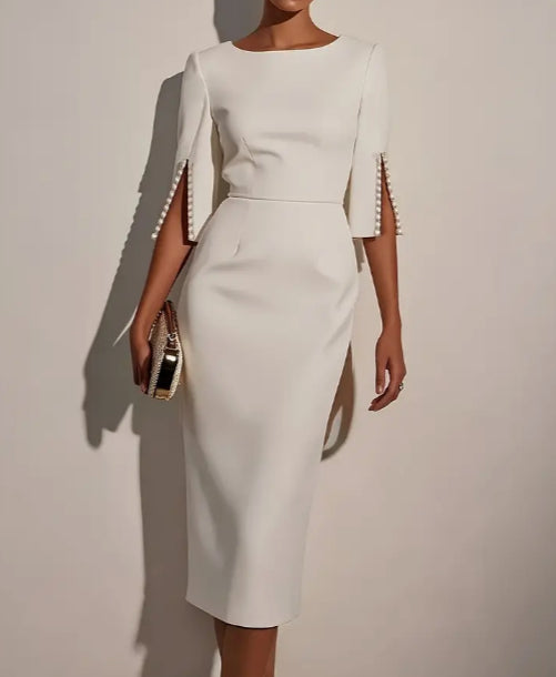 Kleid_fuer_Damen_Aus_leichtem_Material_mit_Rundhalsausschnitt_und_2