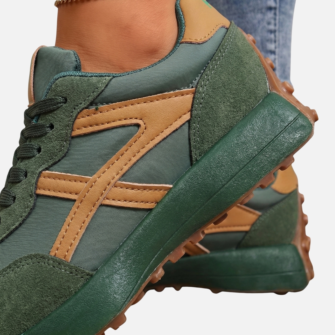 Lässige sportliche Damen-Laufschuhe – Schnürung und griffige Sohle