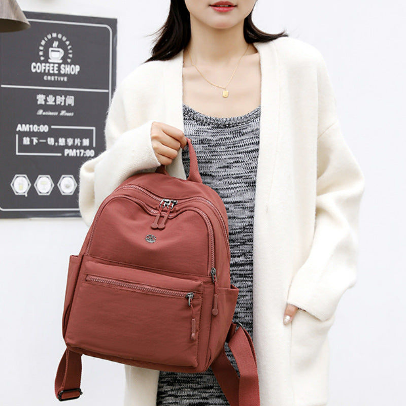 Lightweight_Backpack_the_Comfortable_and_Practical_Companion_for_Travel_and_Everyday_Life_3