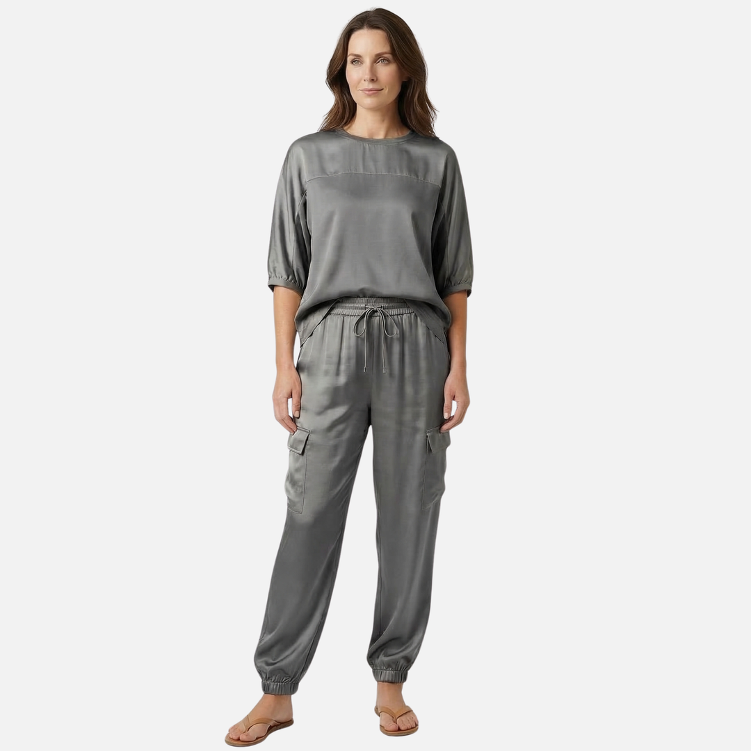 Leichtes Satin Set – Lockere Kurzarmbluse und Hose für Damen