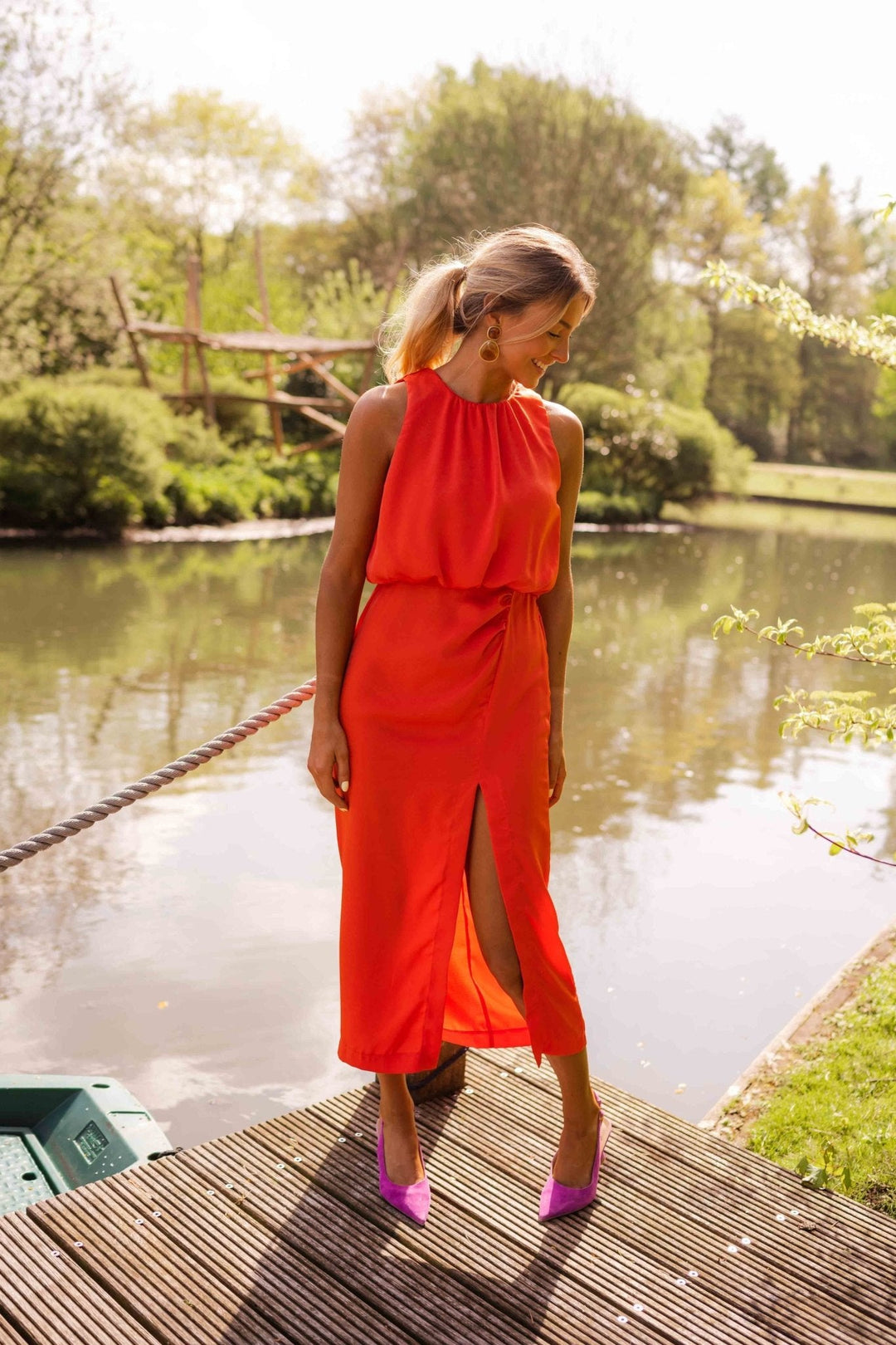 Midi-Abendkleid für Damen – Mit V-Ausschnitt und schmaler Passform 7