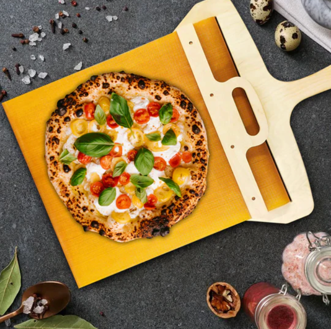 Pizzaschieber_aus_Birkenholz_mit_innovativem_Gleitmechanismus_2