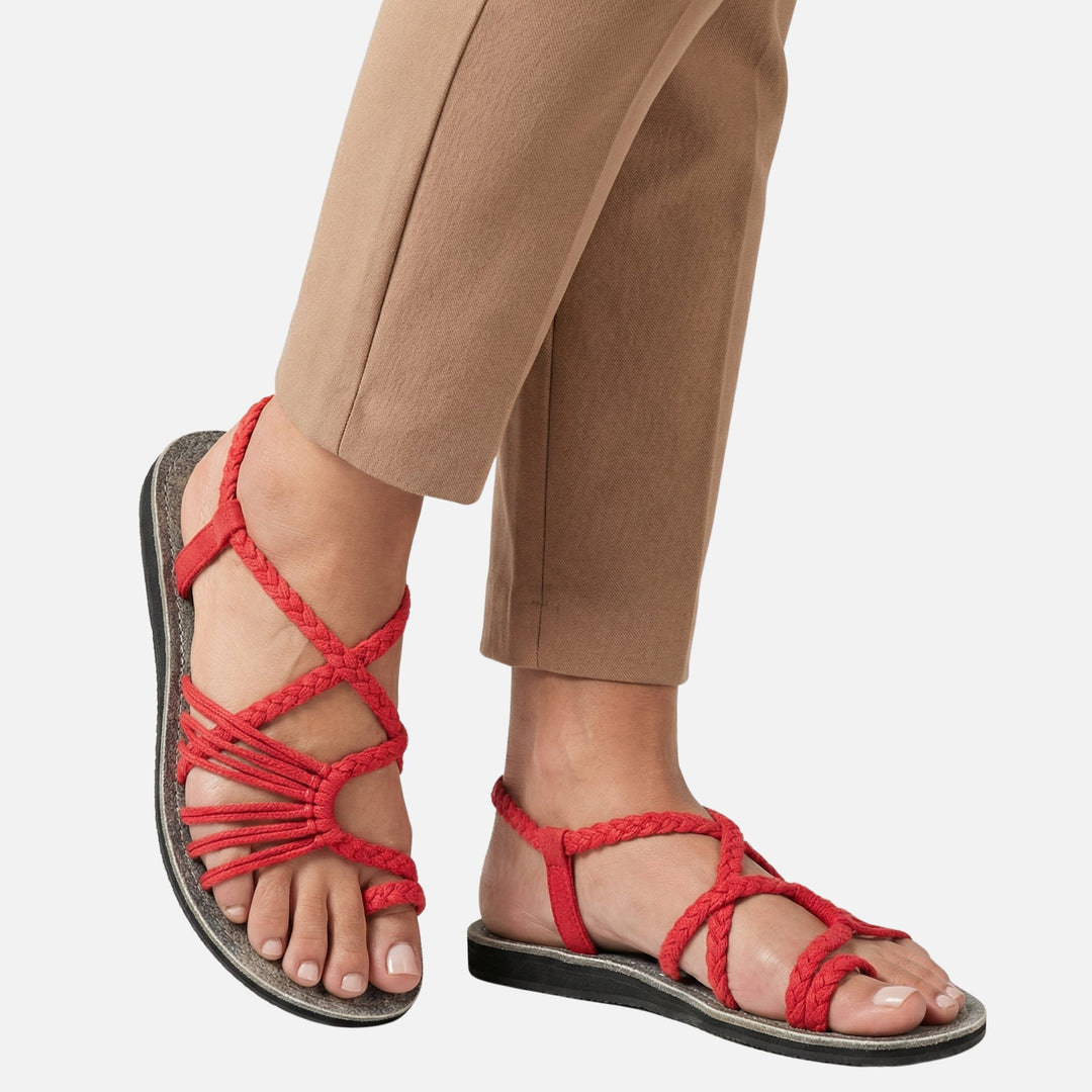 Geflochtene Sandalen mit verstellbarem Knöchelriemen für Damen