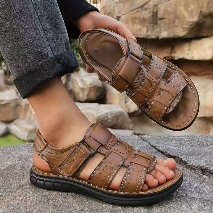 Sandalen mit Leder Obermaterial zum Hineinschluepfen fuer Herren 4