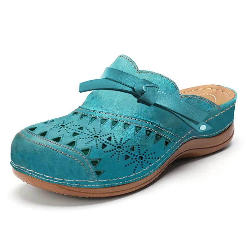 Schluepf Clogs mit Schleifen Detail und Cut Outs fuer Damen 5