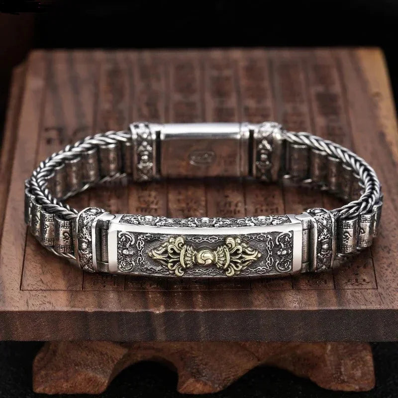 Silberfarbenes_Damen_Armband_Verziert_mit_sechs_bedeutungsvollen_Symbolen_1