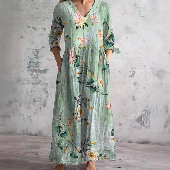 Sommerkleid für Damen – V-Ausschnitt und geblümt 3