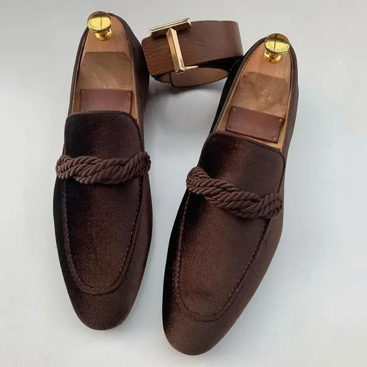 Wildleder Loafer mit Kordel Detail fuer Herren 4