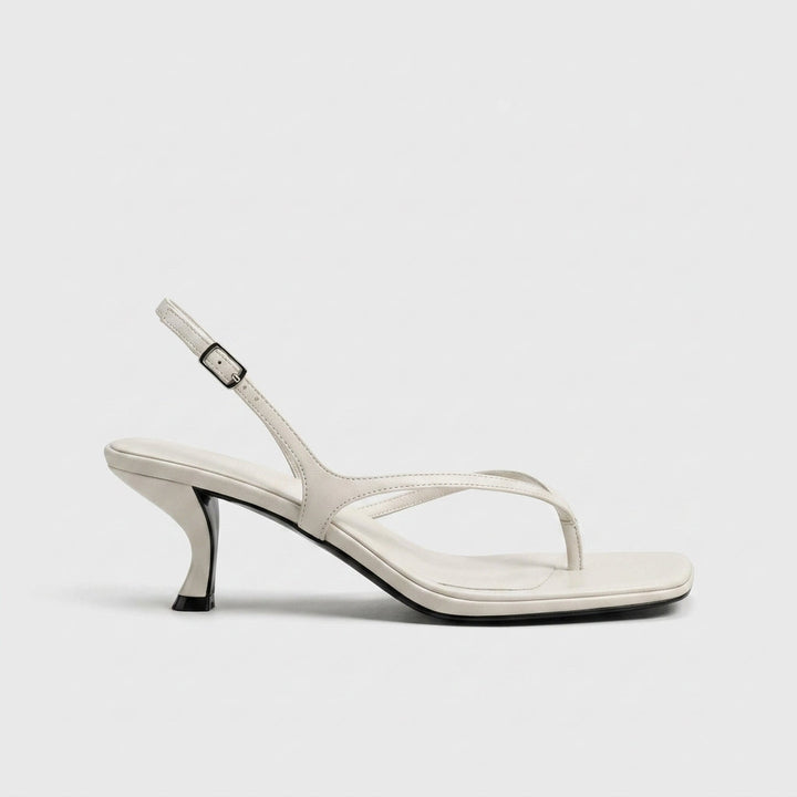 Zehensteg-Keilsandalen für Damen – Mit Fersenriemen und hohem Absatz 1