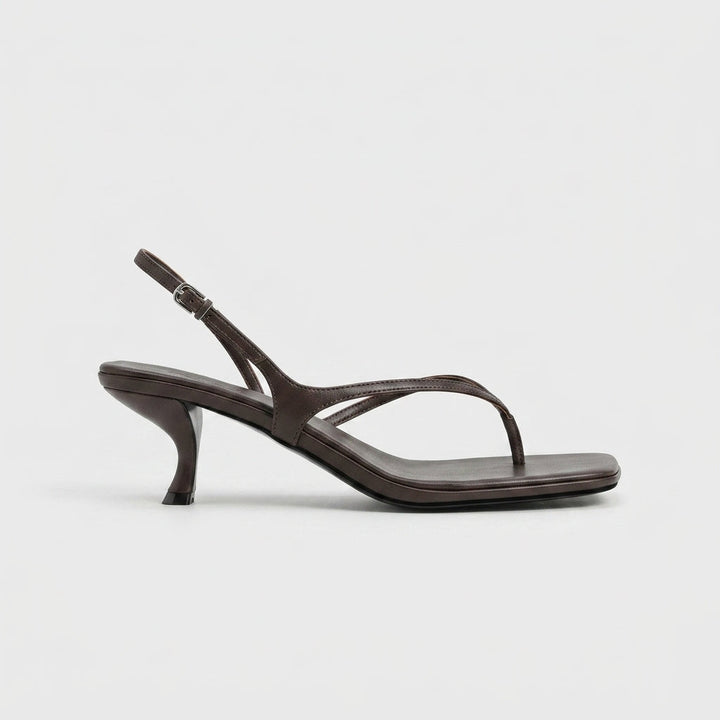 Zehensteg-Keilsandalen für Damen – Mit Fersenriemen und hohem Absatz 4