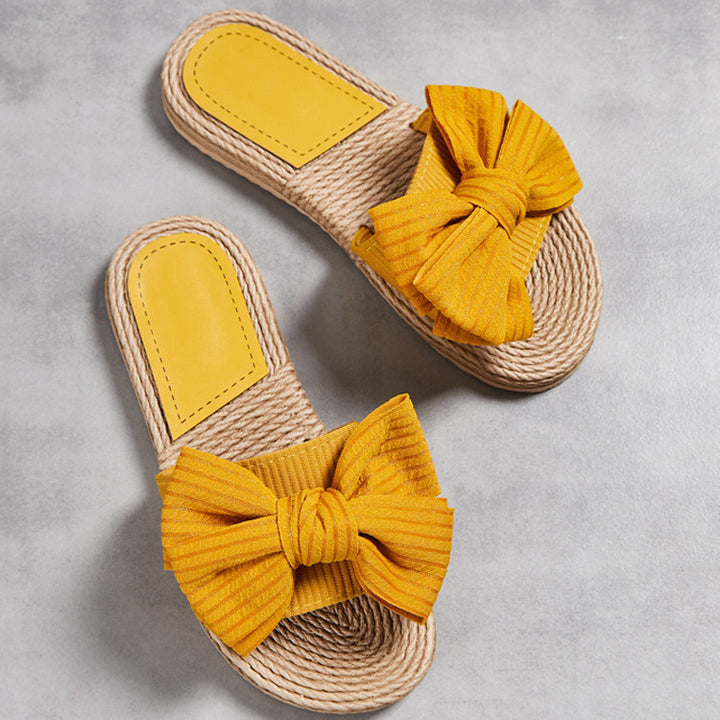 Slipper für Damen – Lässig und bequem mit Schleife